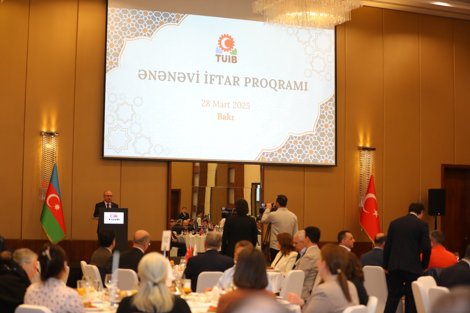 Türkiyənin Azərbaycandakı fövqəladə və səlahiyyətli səfiri, Prof.Dr. Birol Akgünün iştirakı ilə TÜİB-in “Ənənəvi İftar Proqramı” keçirilib.